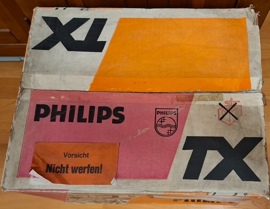 Predám vintage CRT TV Philips 12TX2501/20L - 2