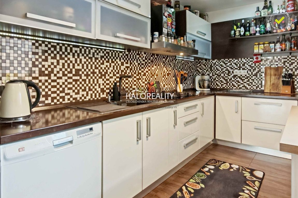 HALO reality - Predaj, rodinný dom Pusté Úľany - 2