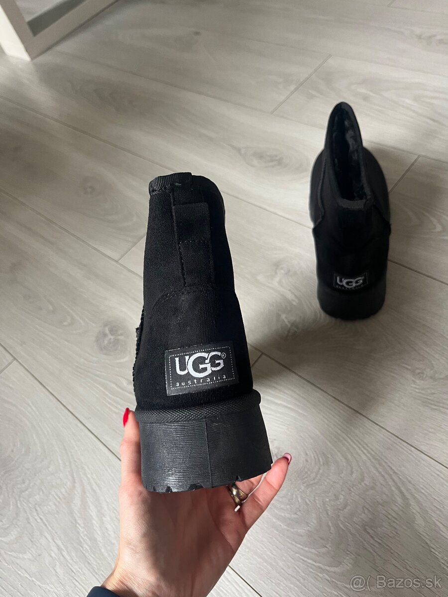 Dámske UGG čižmy - 2