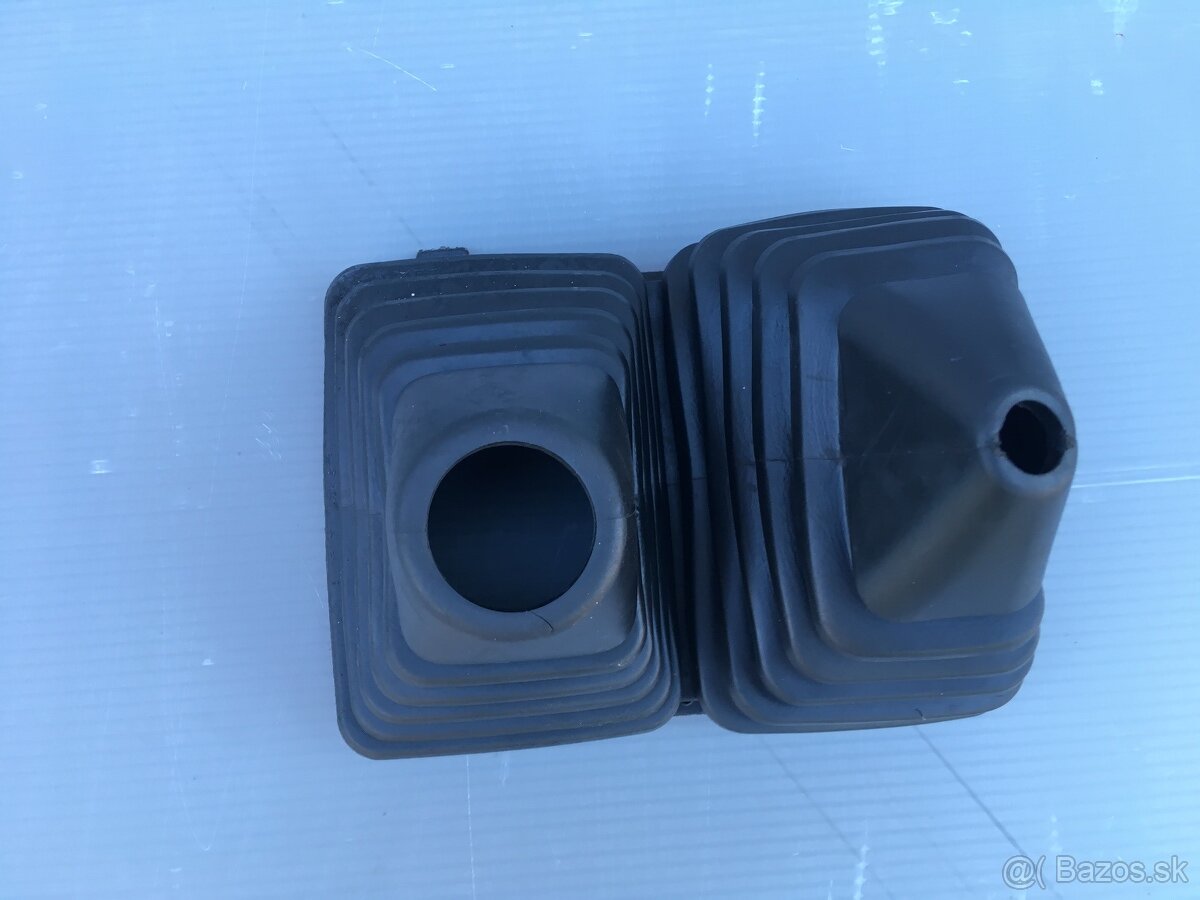 Pajero 1 manžeta radiacej páky - 2