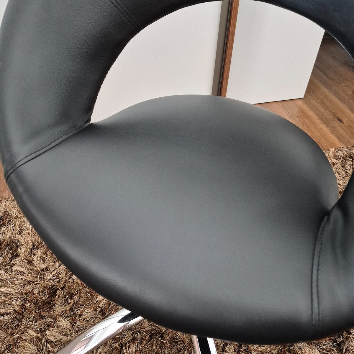 Stolička otočná kancelárska - 2