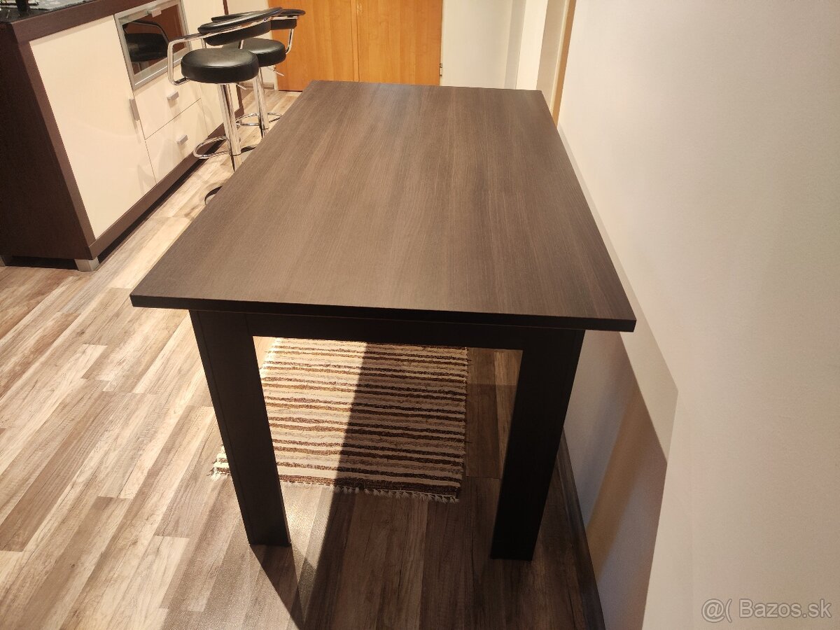 Predám jedálenský stôl - 2