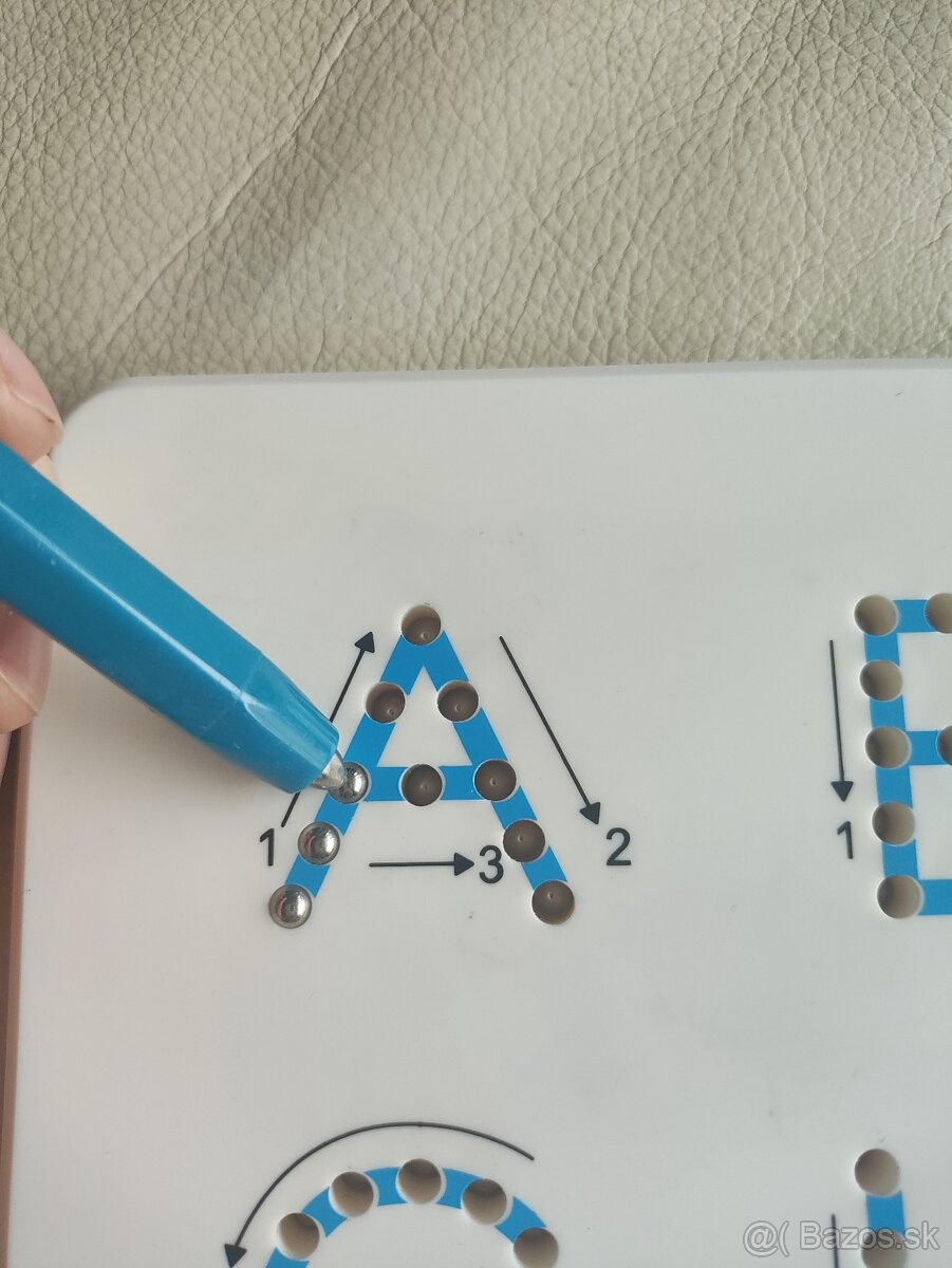 Tabuľa s abecedou a magnetickým perom Beleduc - 2