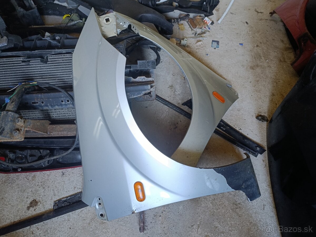 Ford miesta kapota blatník dvere - 2