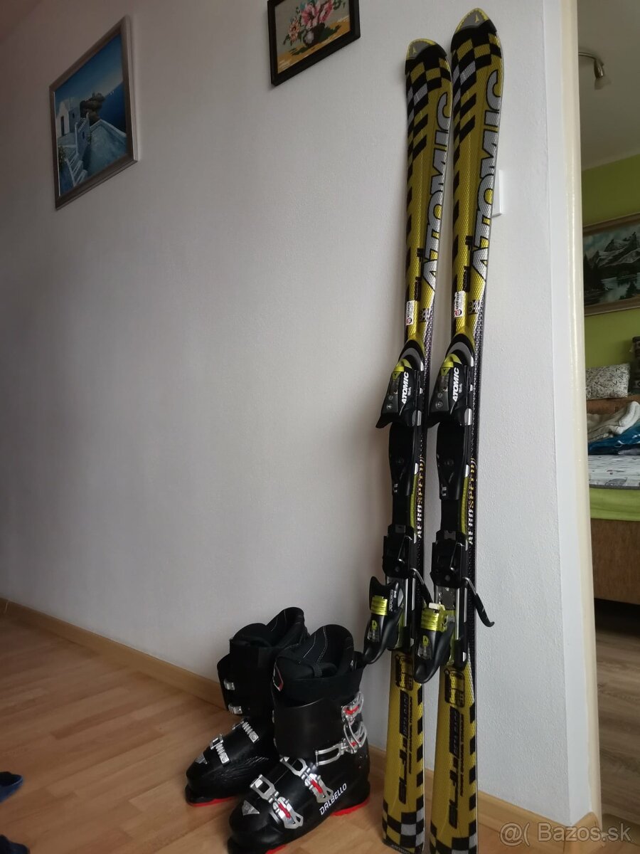 Carvingové lyže Atomic - 2