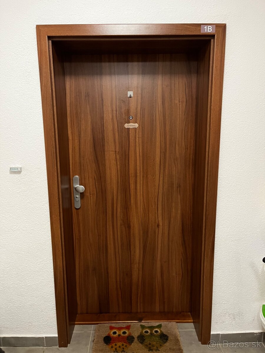 Vchodove dvere 900mm so zarubnou 300mm - 2