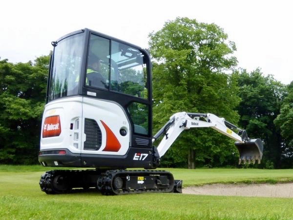 Zemné a výkopove práce Autodoprava Bager Minibage UNC - 2