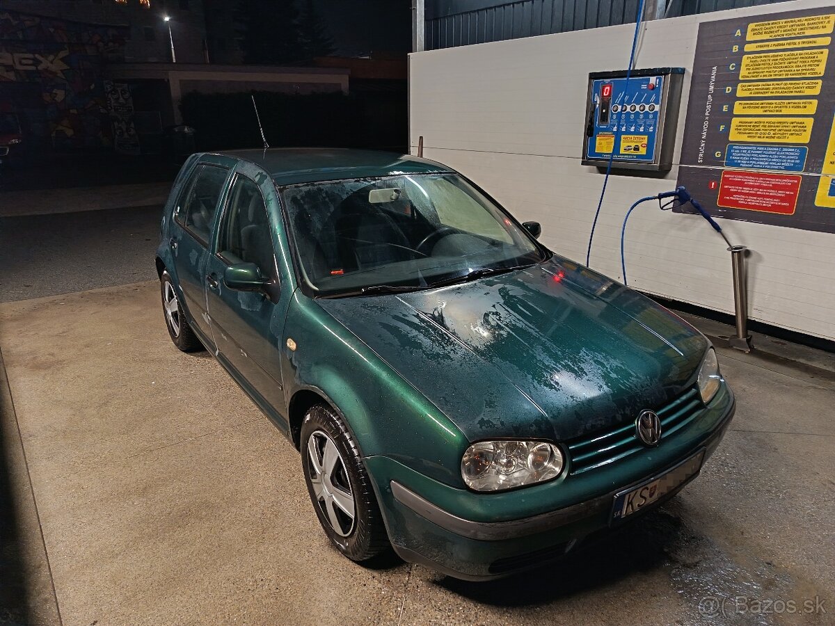 VW Golf 4 - 2