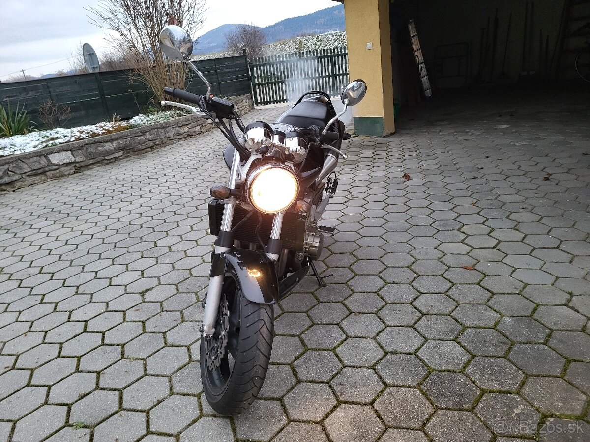 Honda Hornet CB900F - 2