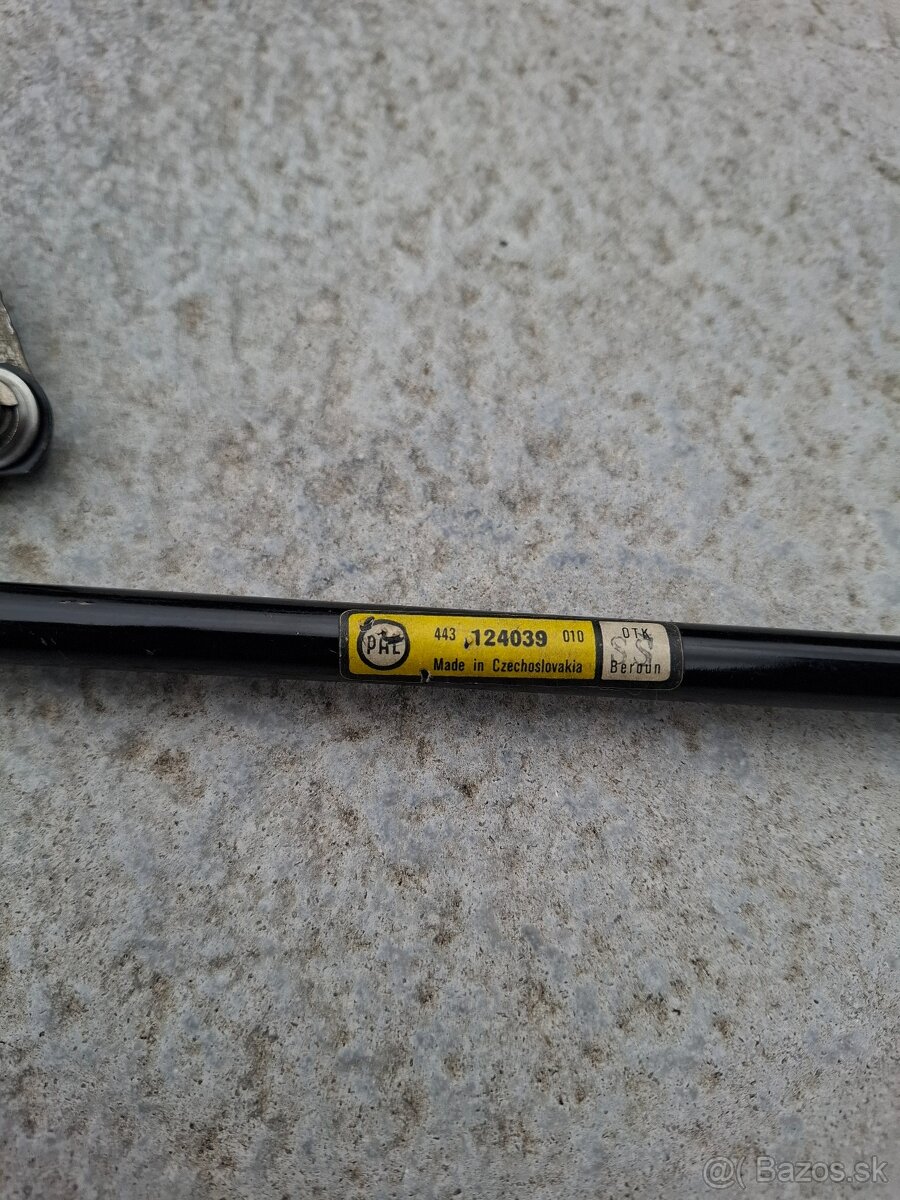 Táhla stěračů Škoda 1203 - 2