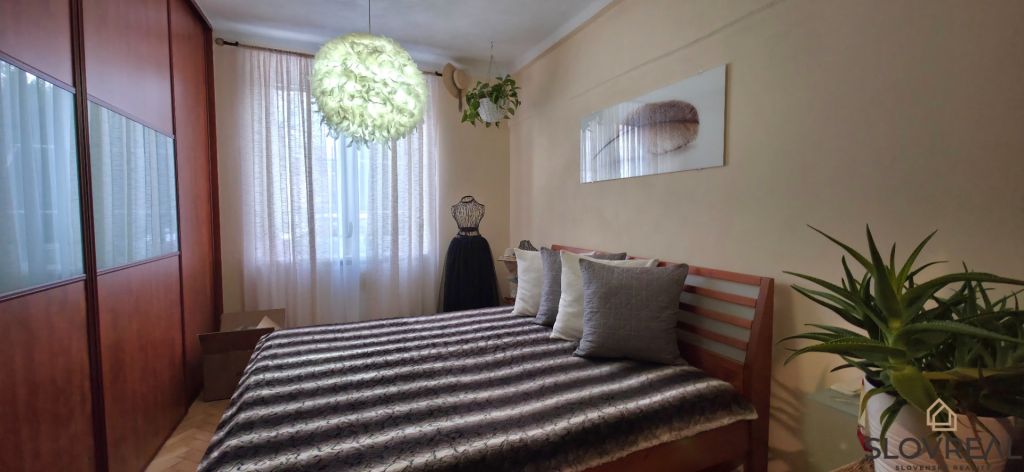 Na predaj 2i byt Prievidza, 60 m2 - 2