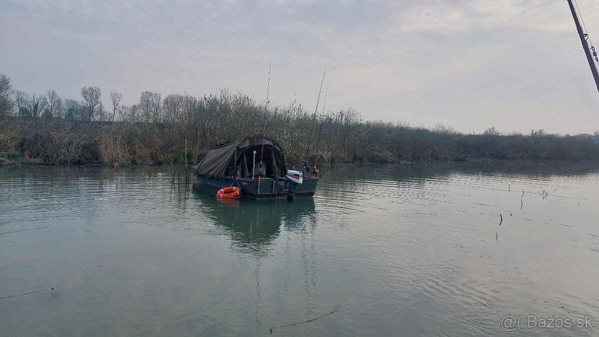 Loď - 2