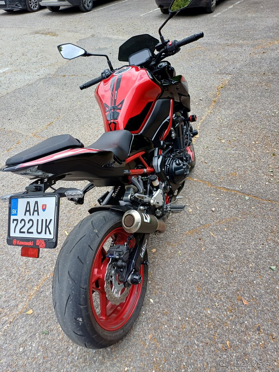 Kawasaki Z900 - 2
