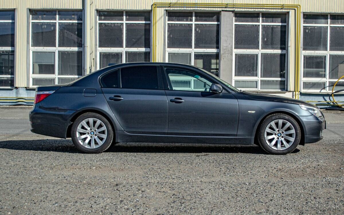 BMW Rad 5 525 i A/T - 2
