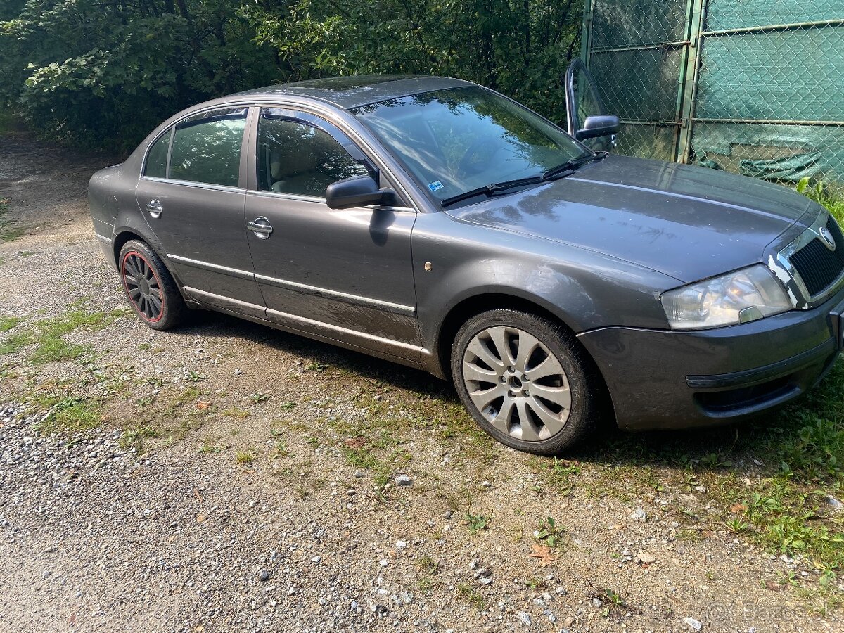 Skoda superb 1,2,5 TDi,automat - 2