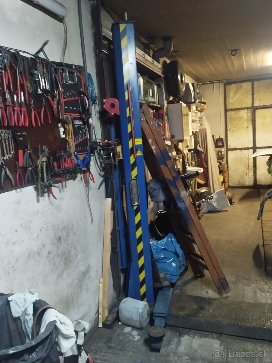 Dvojstĺpový mechanický zdvihák - 2