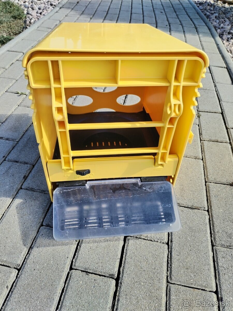 Znáškové hniezdo - 2