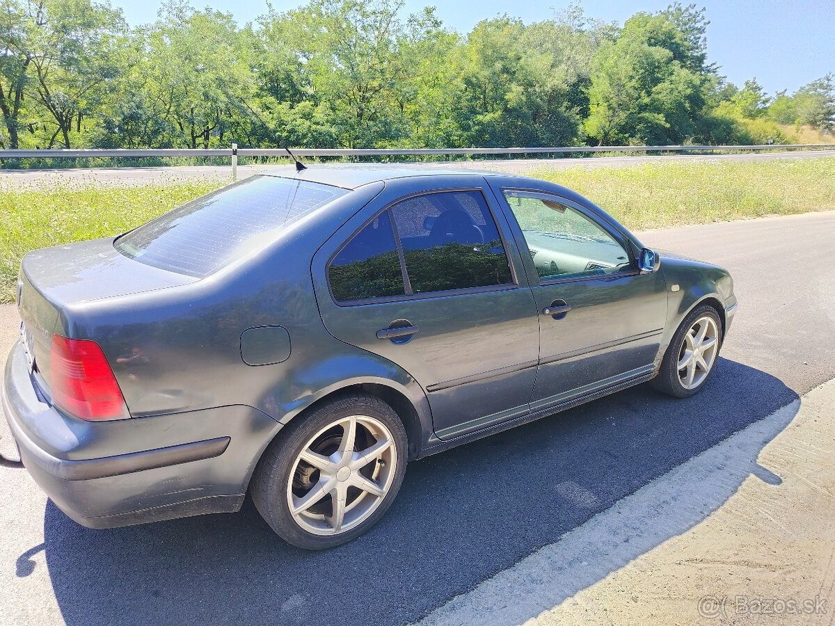Volkswagen Bora 2.0l 85kw - 2