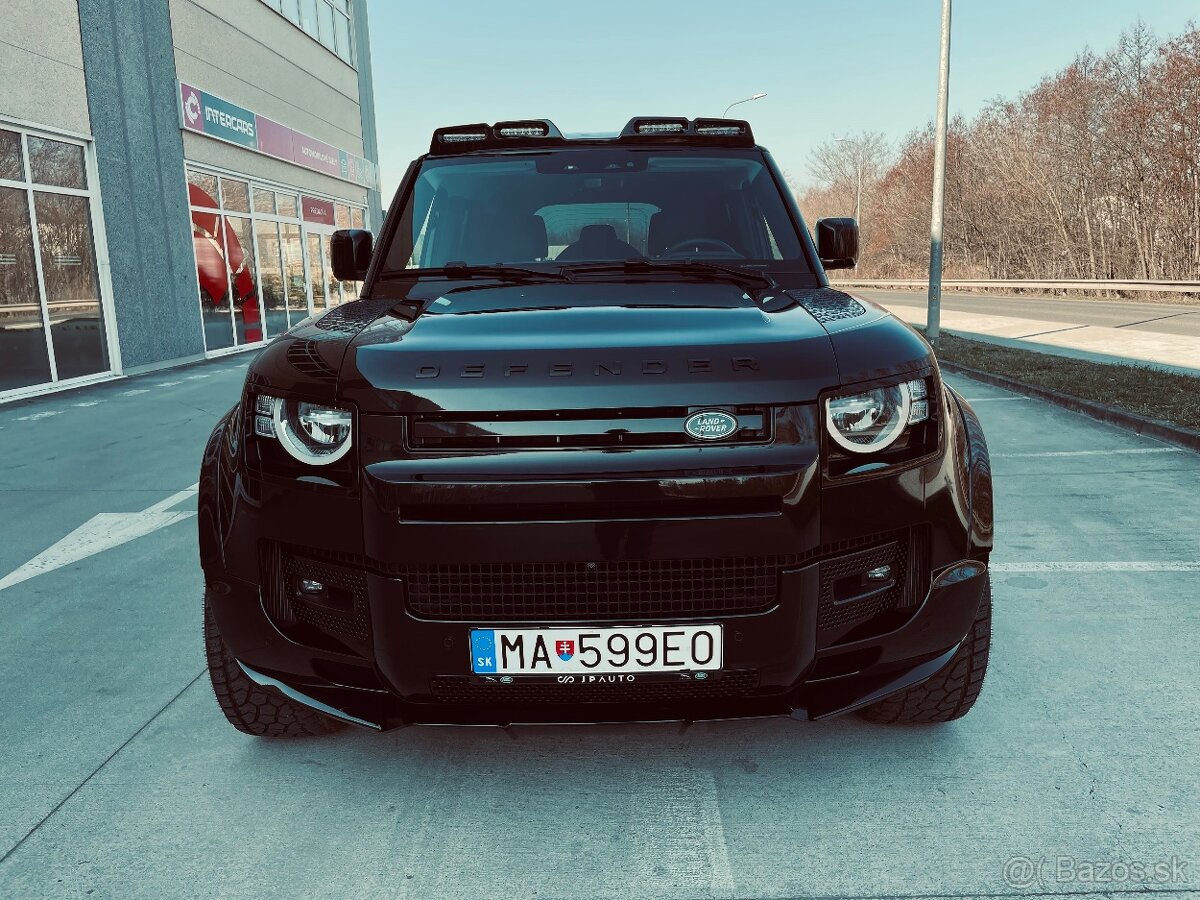 Land Rover Defender P400