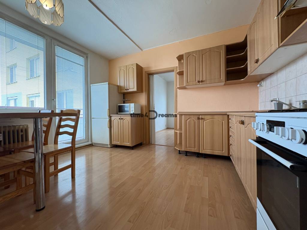 Na predaj: 3 izb.byt + 2x balkon + kumbál - 2