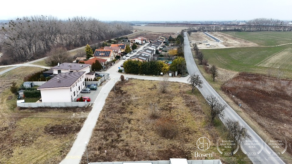 BOSEN | Stavebný pozemok vo vyhľadávanej lokalite, okres Sen - 2