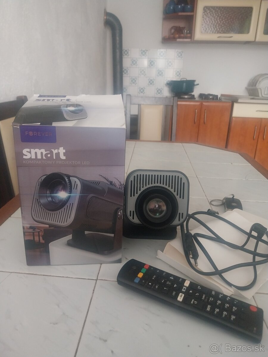 Predám projektor - 2