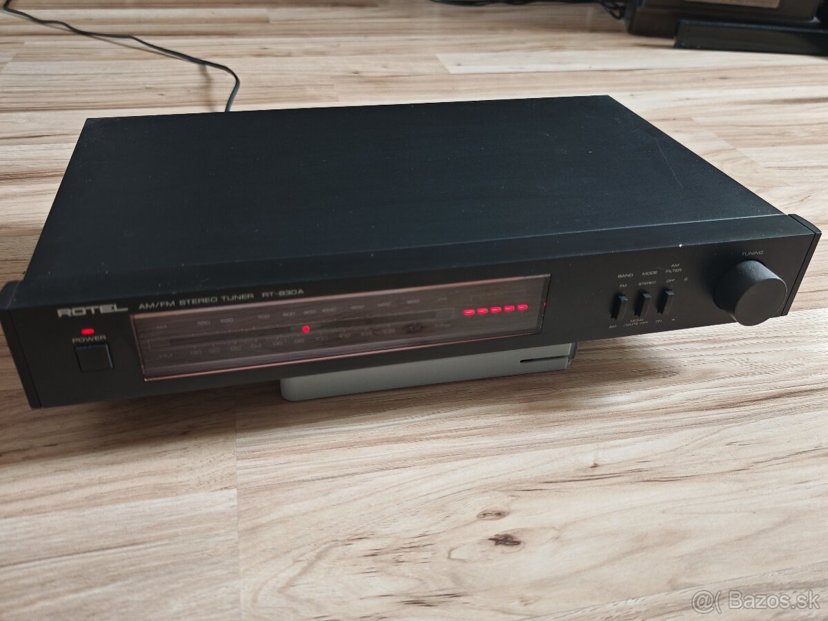 ROTEL Hi-fi Tuner RT-830A - 2