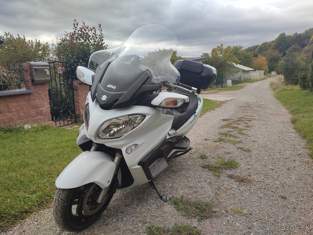 Predám Suzuki Burgman 650 - 2