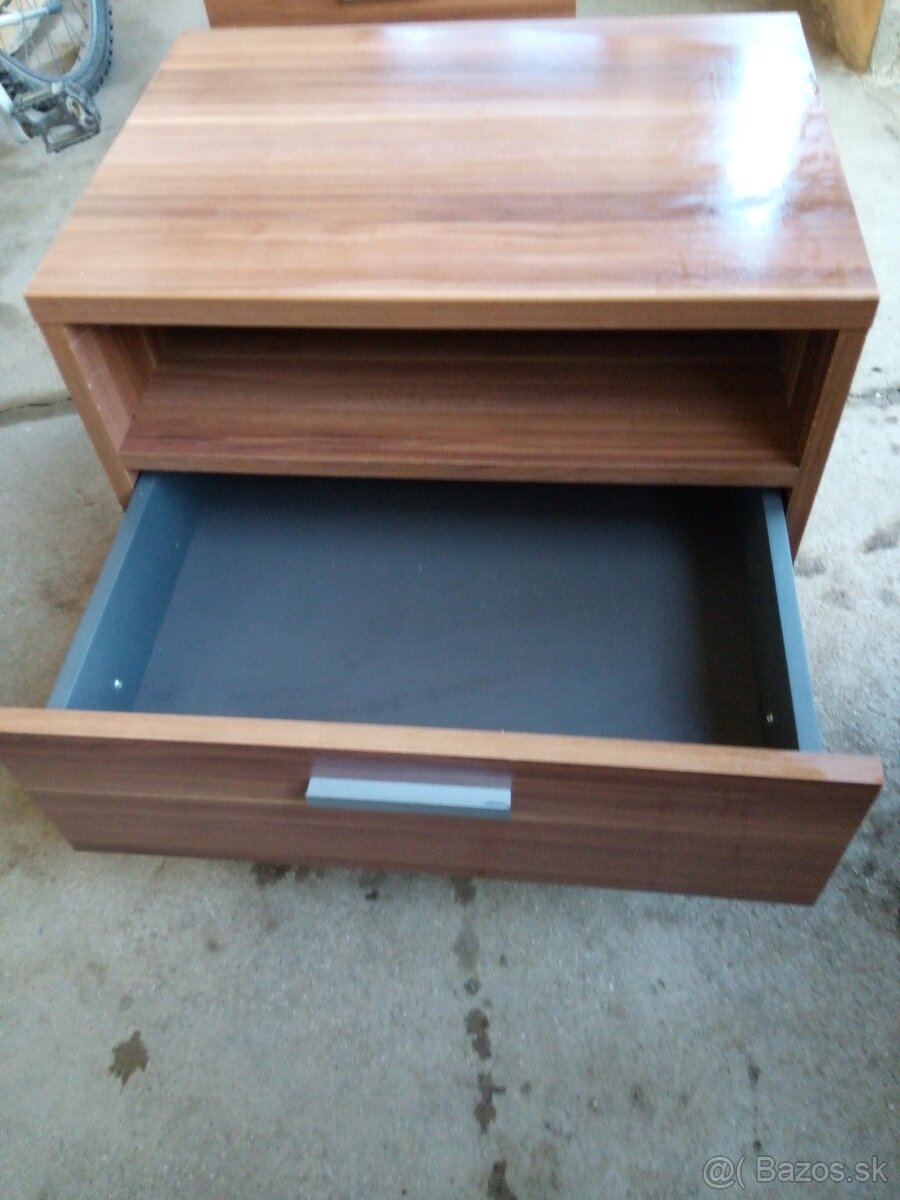 Nočné stolíky - 2