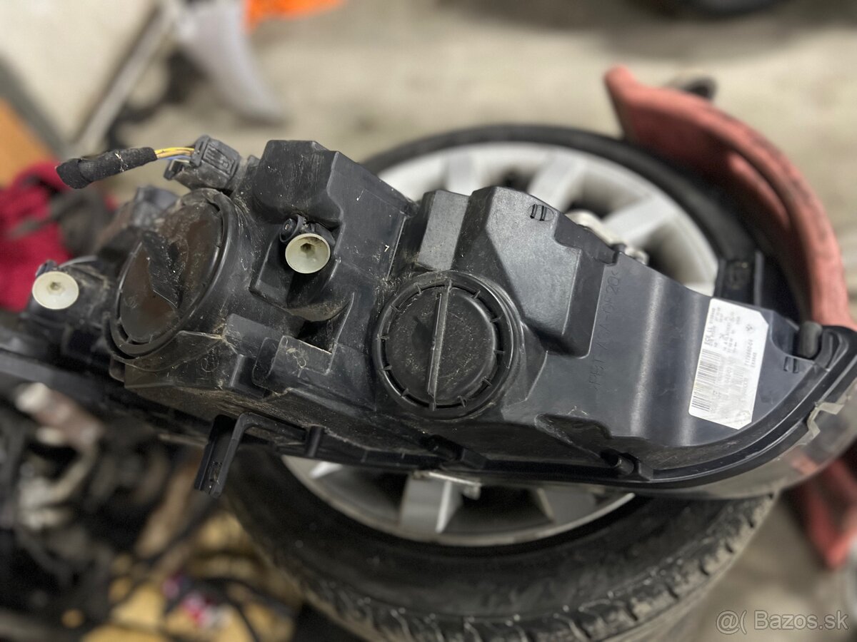 BMW X6 svetlo prave - 2