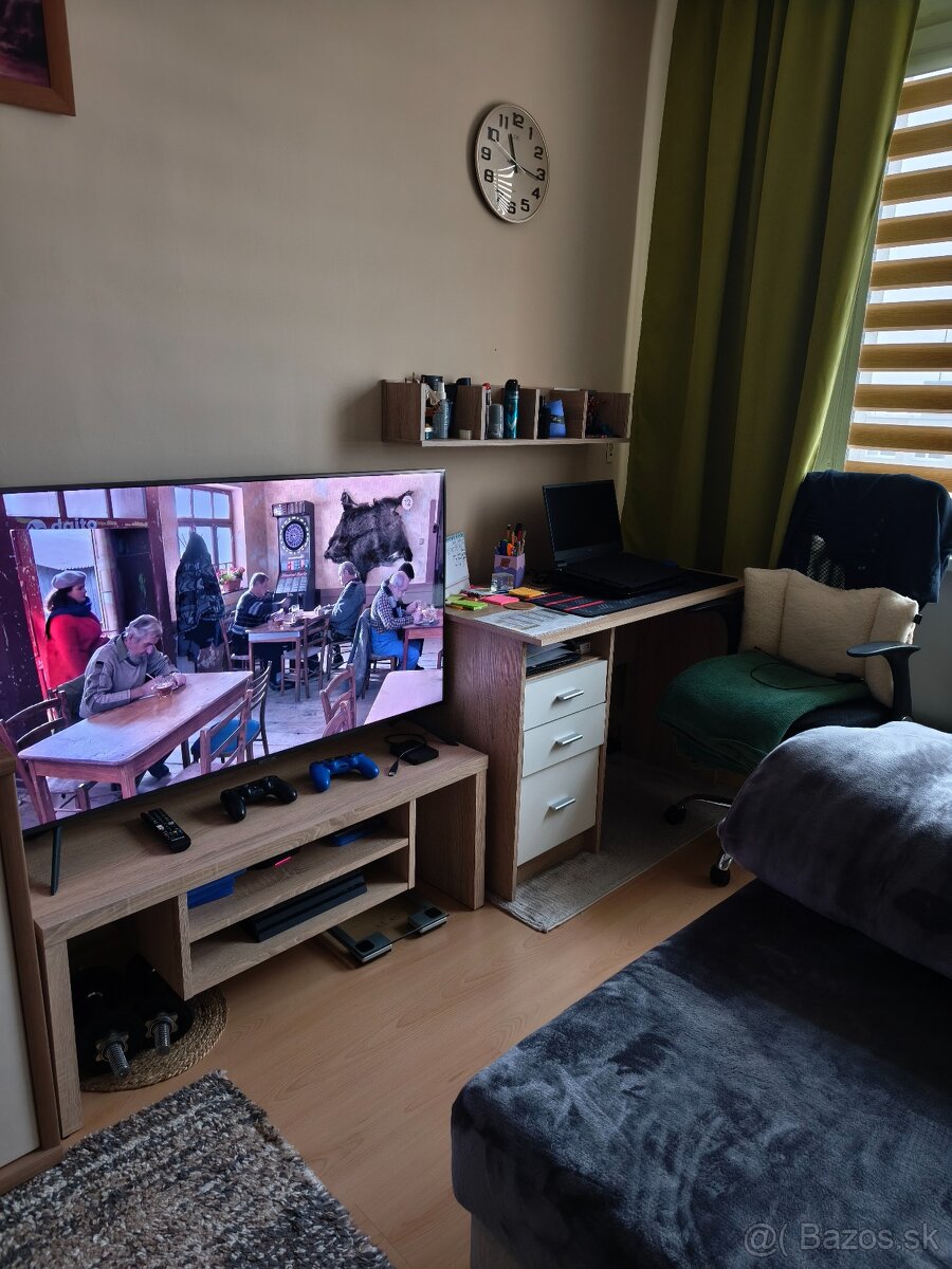 Pc stolík a stolík na Tv - 2