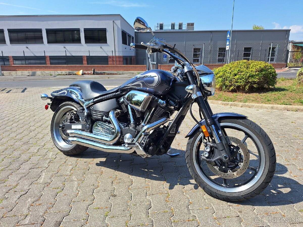 Yamaha Warrior XV 1700
- 2