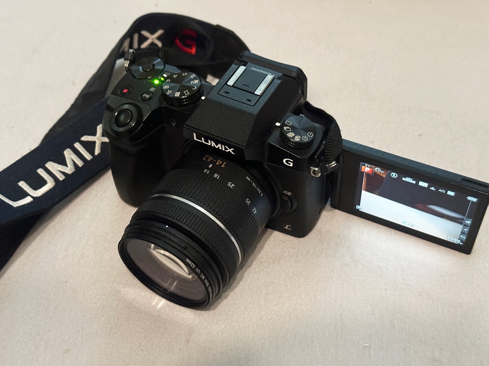 Panasonic Lumix DMC-G70 + objektív a príslušenstvo, 4k - 2