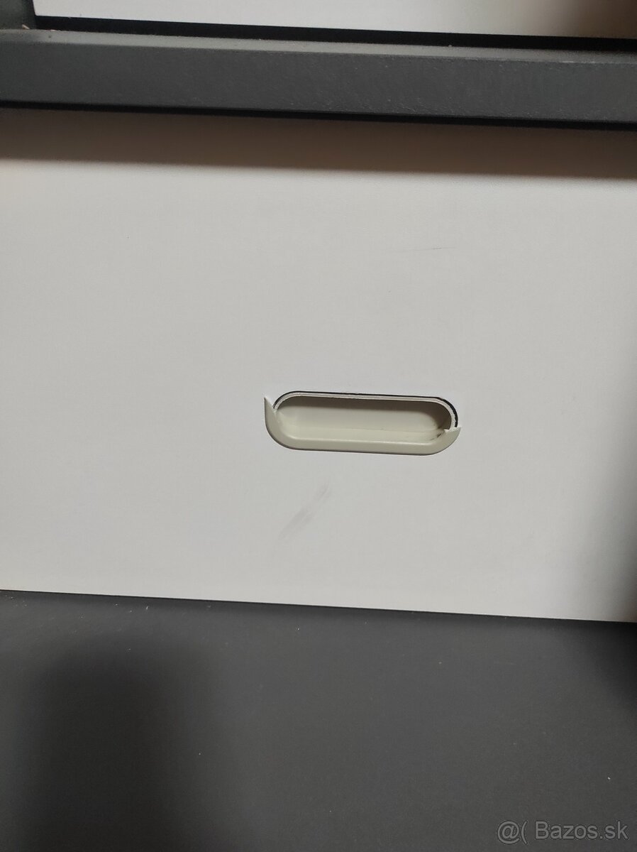 Postel zo stolom - 2