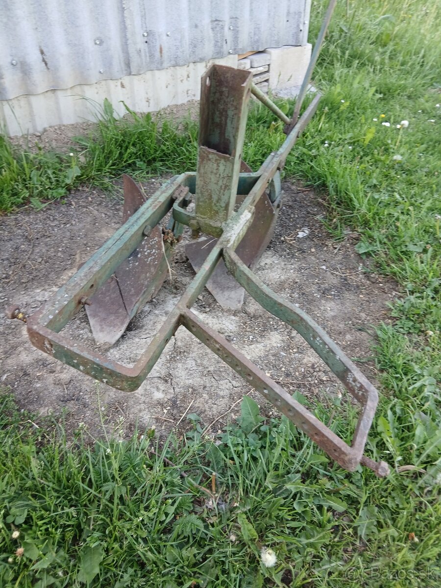 Pluh dvoj radličný - 2