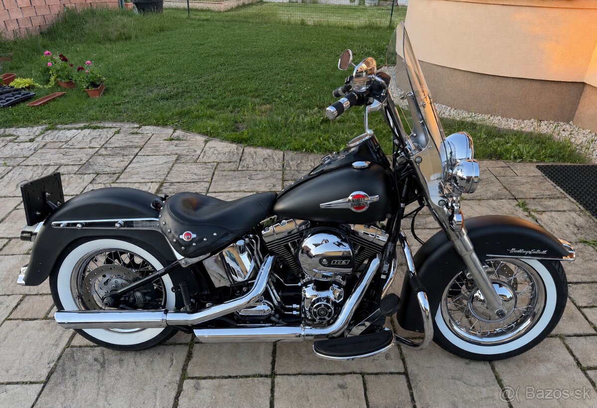 Harley Davidson Heritage Softail Classic - 2