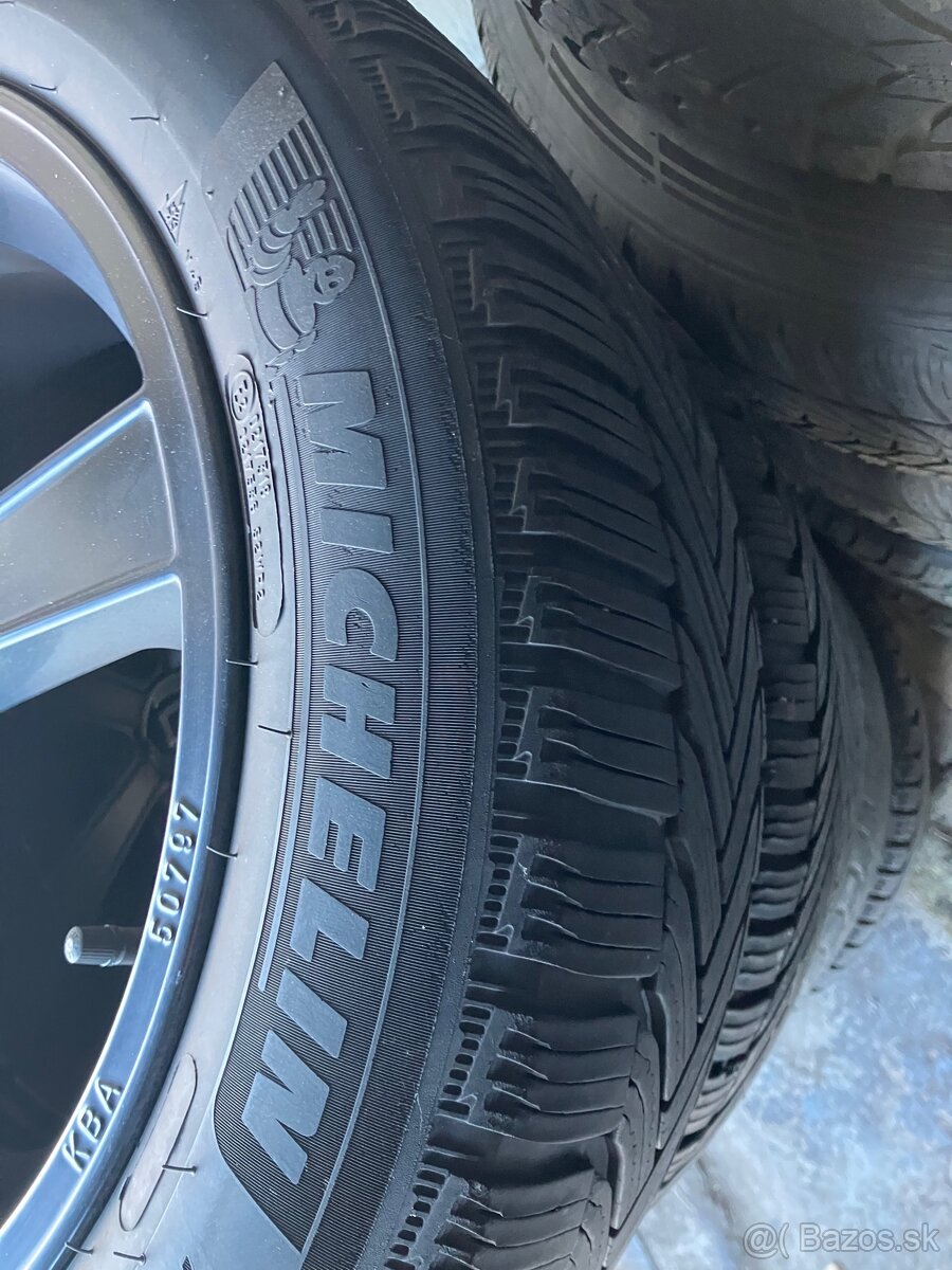 Vw passat,superb 215/55/17 zima - 2