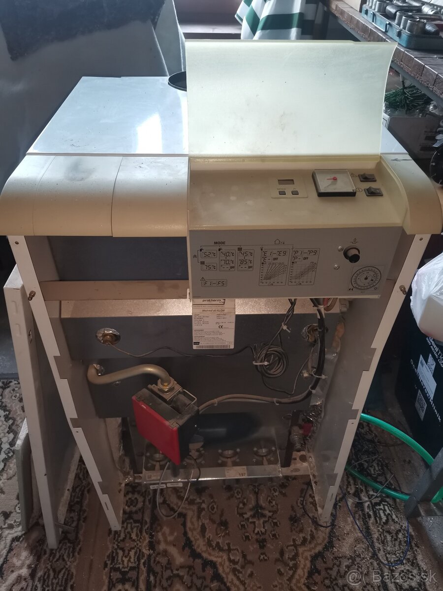 Predam plynovy kotol proterm medved - 2