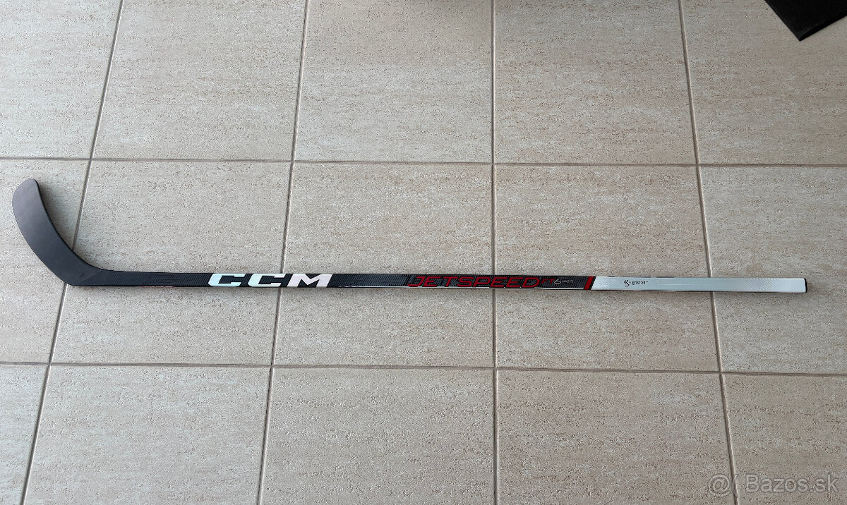 Predám hokejku CCM JetSpeed FT6 PRO 75flex ľavá P92 - 2