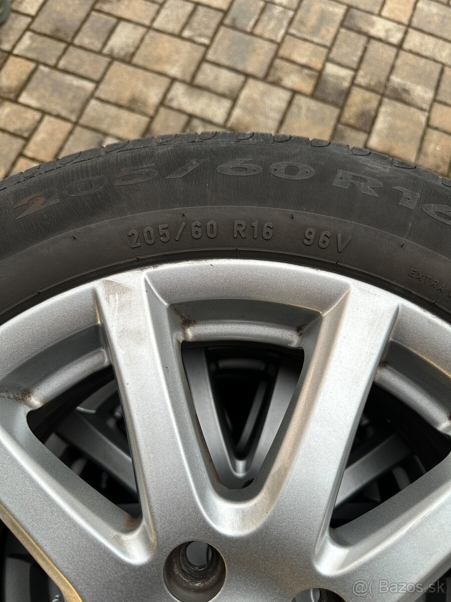 Hliníkové disky na VW Touran - 2