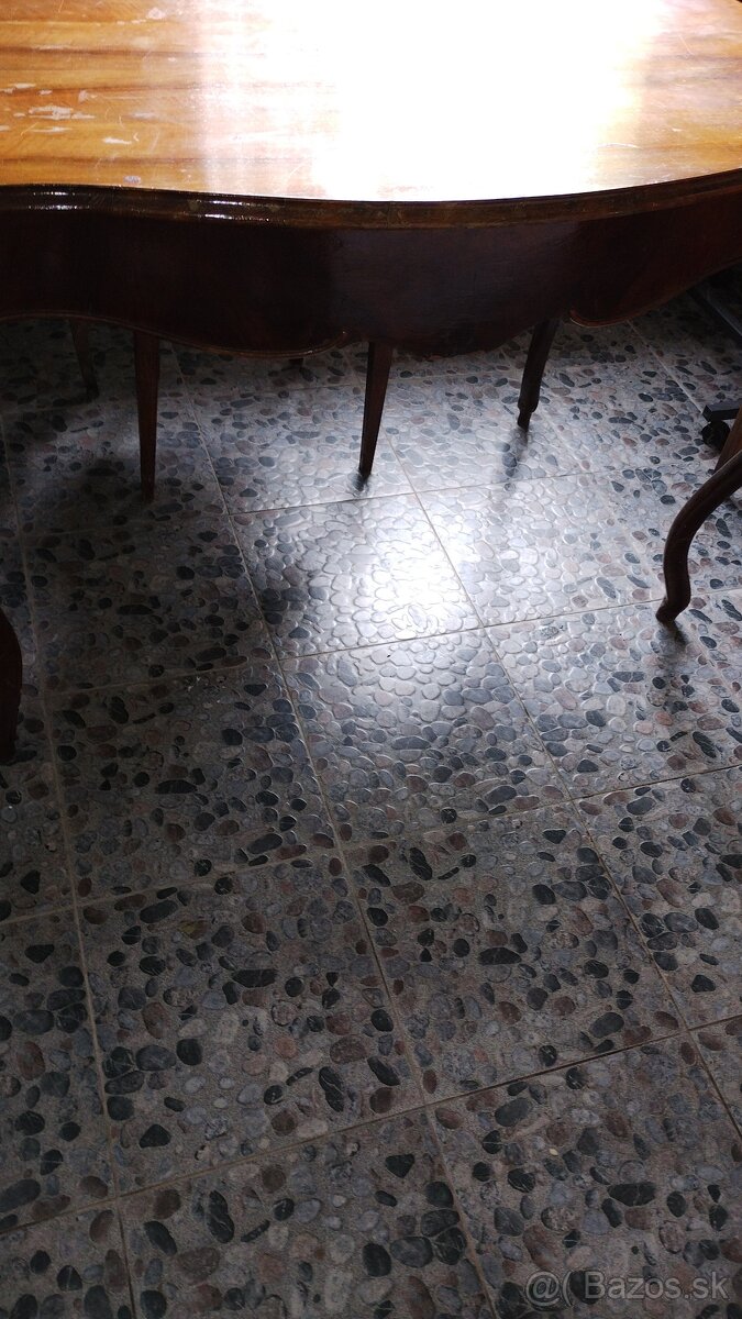 Starožitný stôl - 2