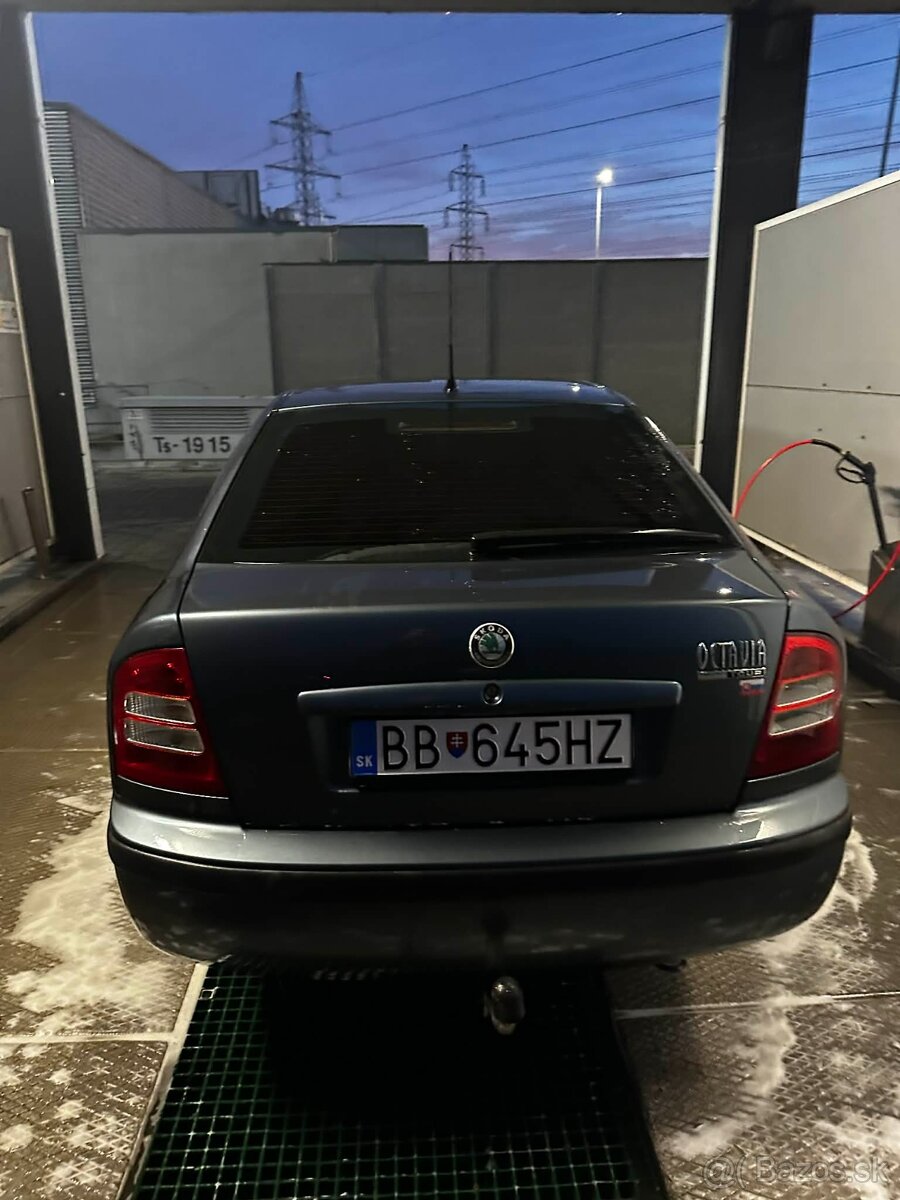 Škoda Octavia 1.6 75KW Benzín - 2