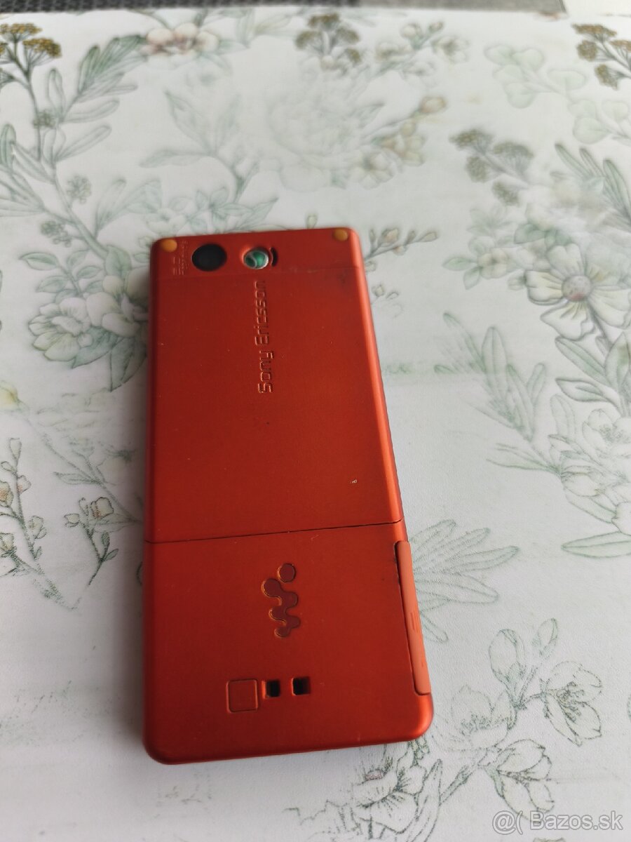 Sony ericsson w880i - 2
