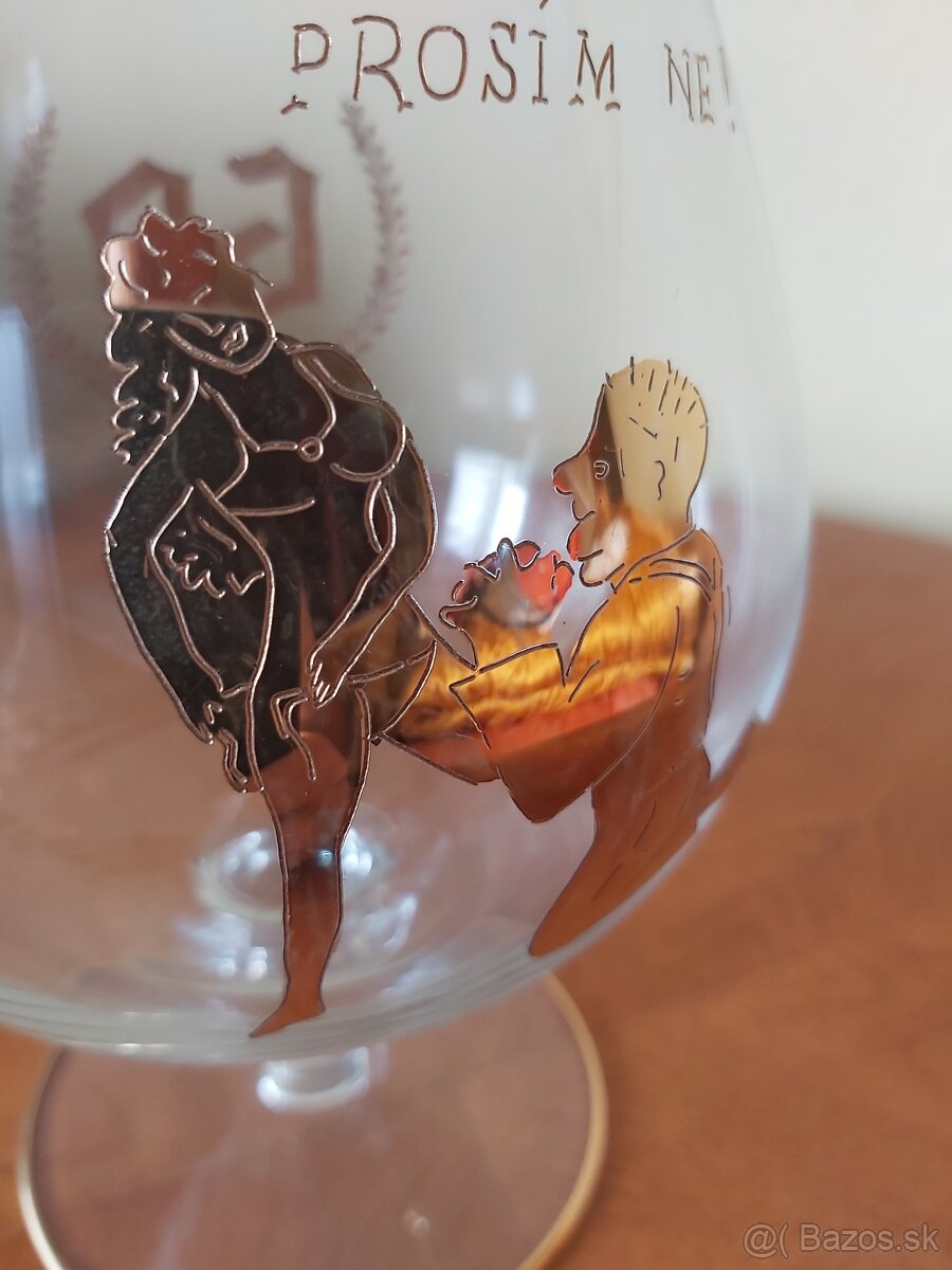 Predám sklenený pohár s nápisom "60" - 2