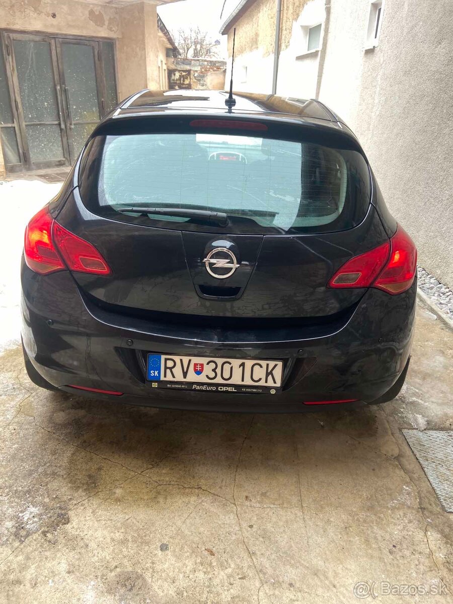 Predám Opel Astra - 2