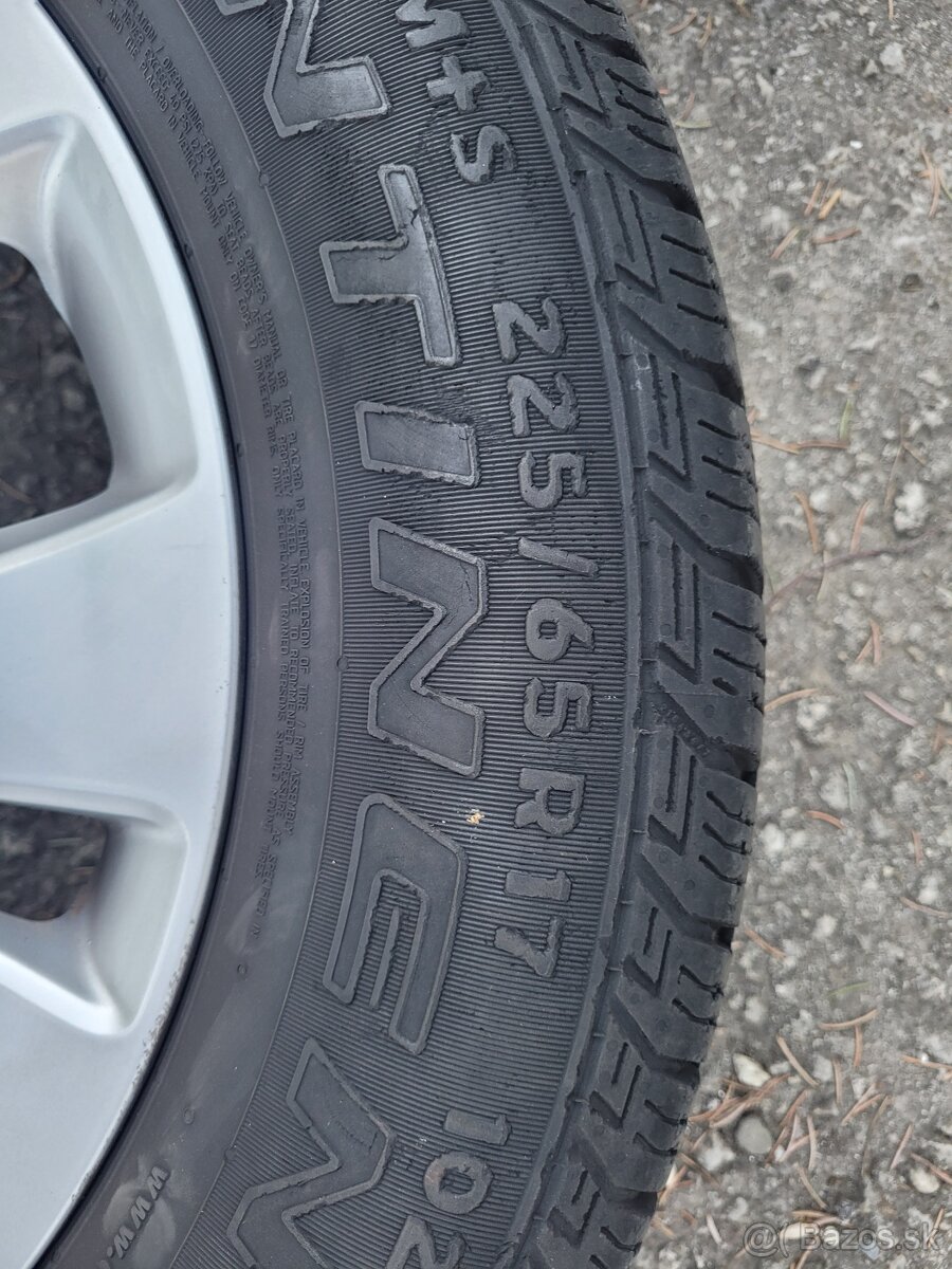 Honda CR-V 225/65 R17 - 2