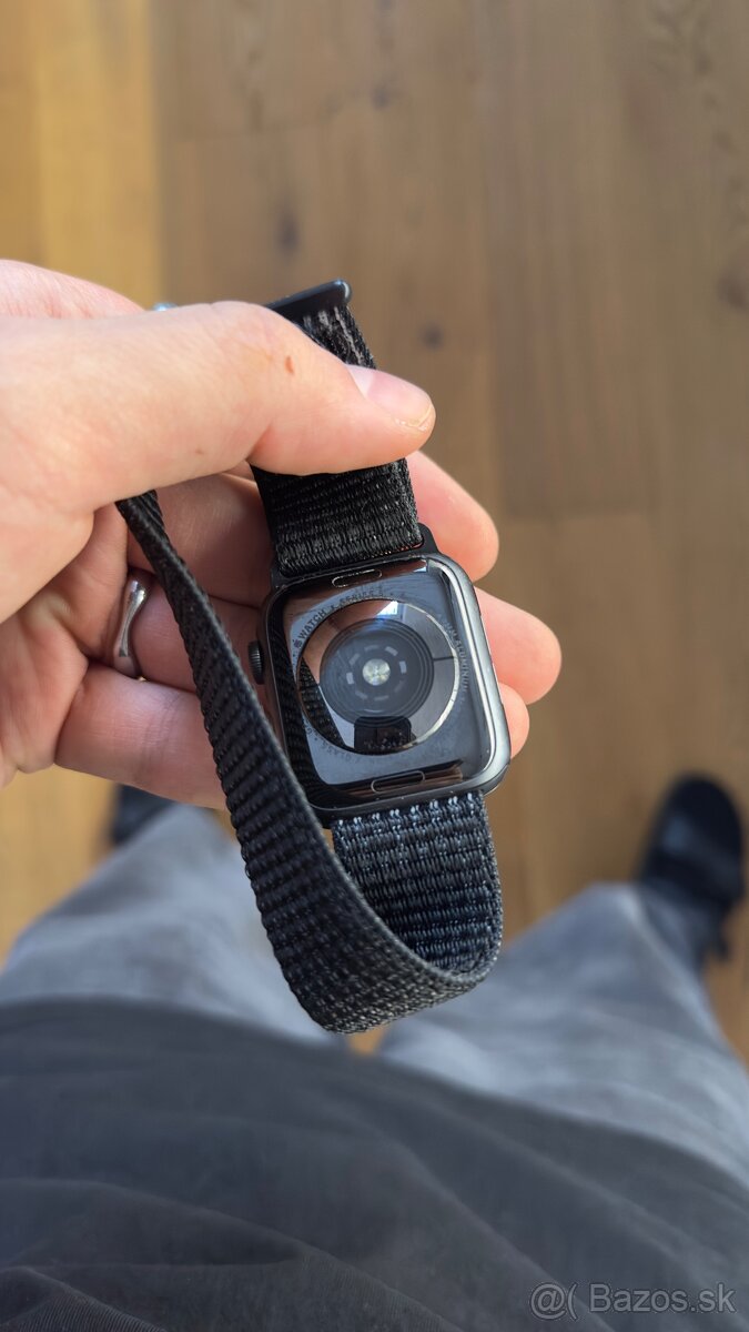 Apple Watch Series 5 Nike Edition - 2