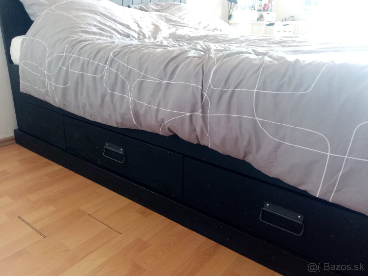 Manželka Postel - 2