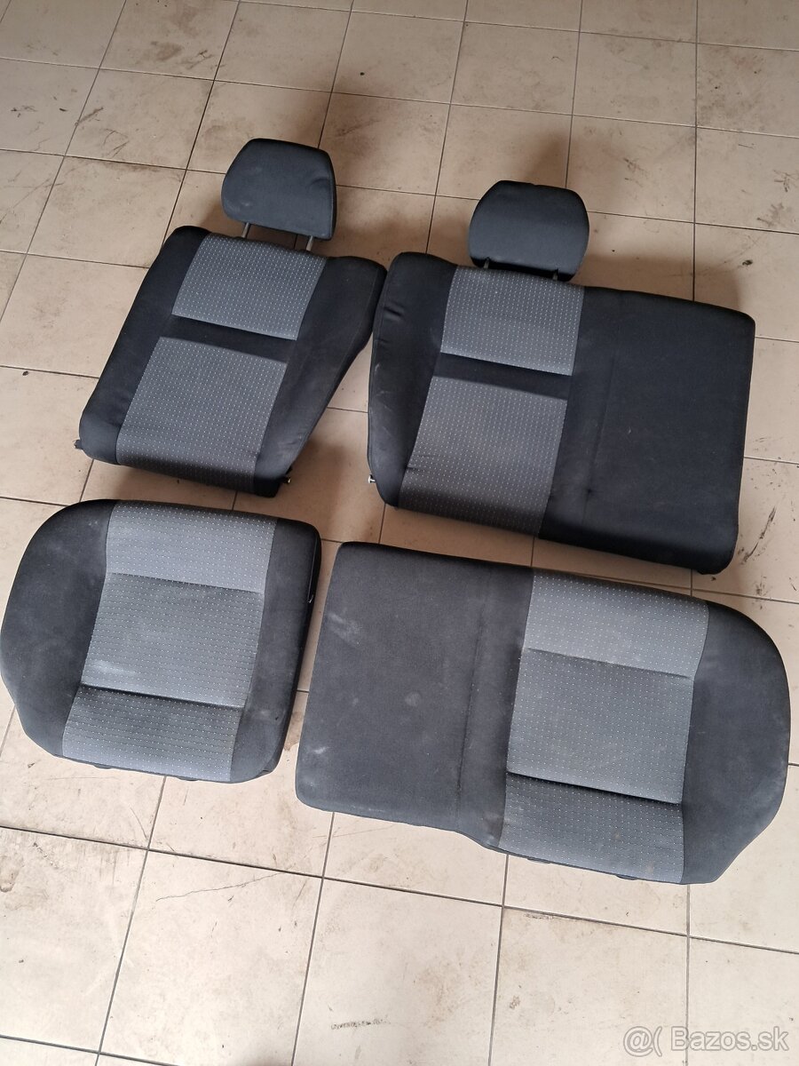 Predám sedačky golf 4 - 2