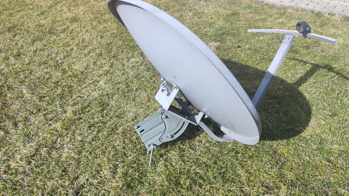 Satelitná parabola Maximum E-85 multifocus - 2